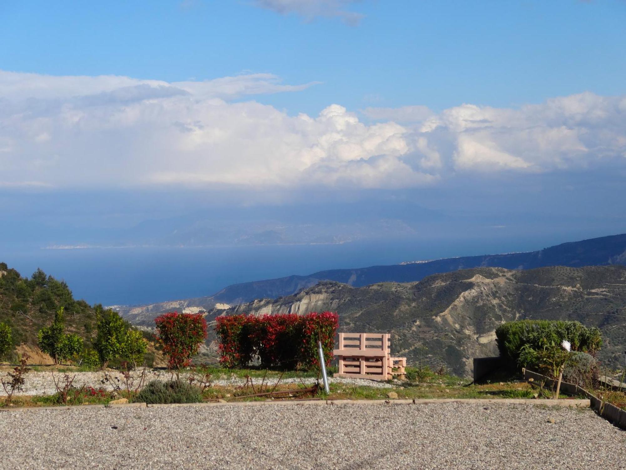 Hotel Ktima Noosfera Wellness&Retreat Center Karya Esterno foto